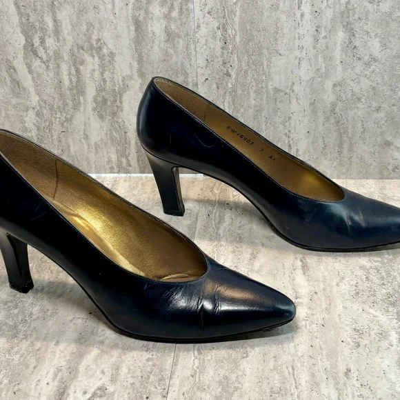 Stuart Weitzman Navy Blue Leather Heels Pumps Sz 7AA - Picture 6 of 9